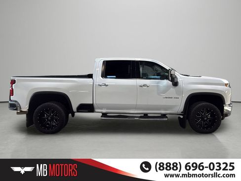Used 2021 Chevrolet Silverado 3500 LTZ w/ LTZ Convenience Package AWD/4WD image 5