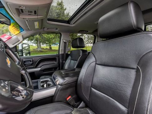 Used 2019 Chevrolet Silverado 2500 LTZ w/ Duramax Plus Package AWD/4WD image 11