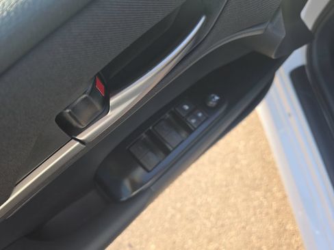 Used 2025 Toyota Camry Hybrid FWD image 11