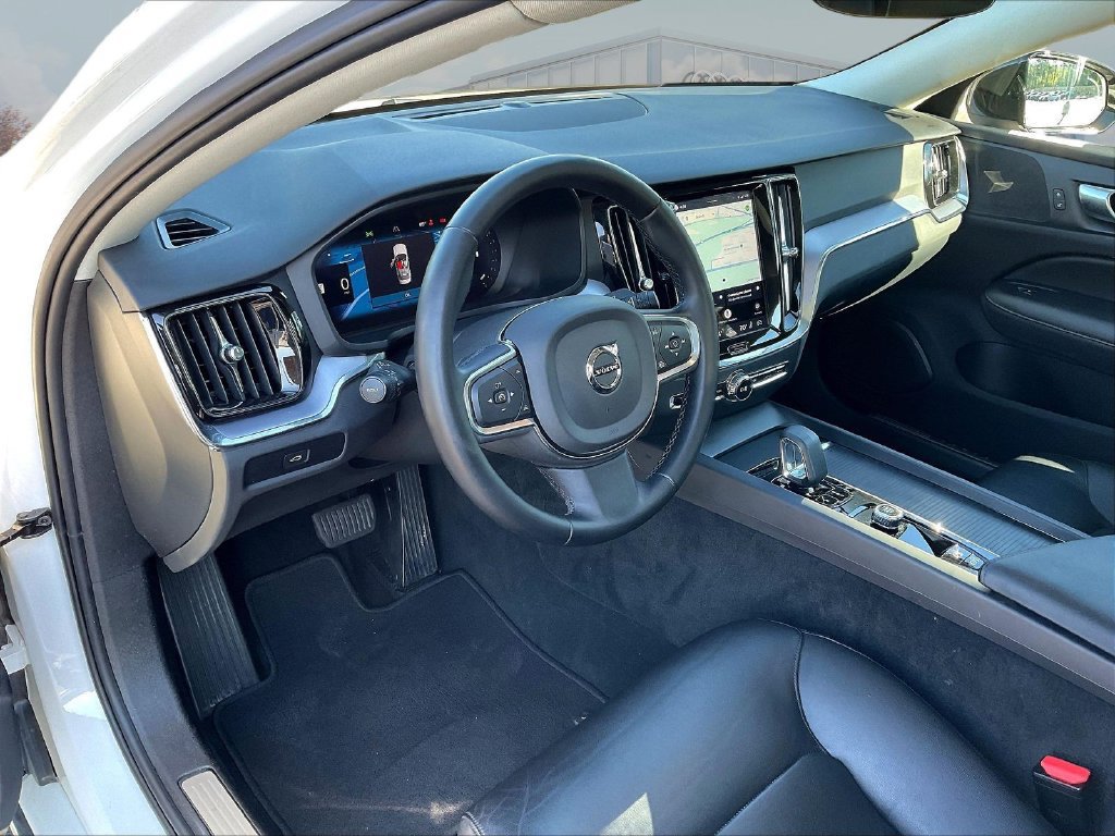 Used 2024 Volvo S60 B5 Core AWD/4WD image 19