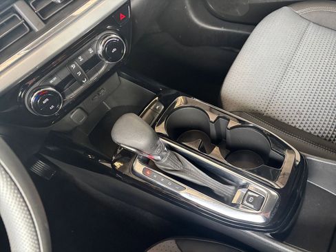 Used 2025 Chevrolet Trax LT image 40