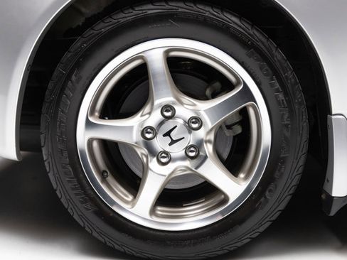 Used 2002 Honda S2000 image 43