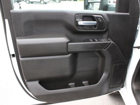 Used 2025 GMC Sierra 3500 Pro w/ Convenience Package AWD/4WD image 12