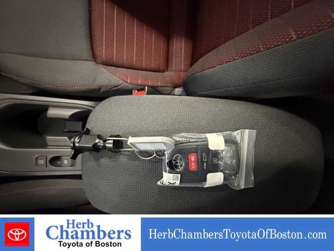 Used 2026 Toyota Corolla SE w/ SE Package FWD image 10