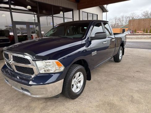 Used 2018 RAM 1500 Classic SLT image 25