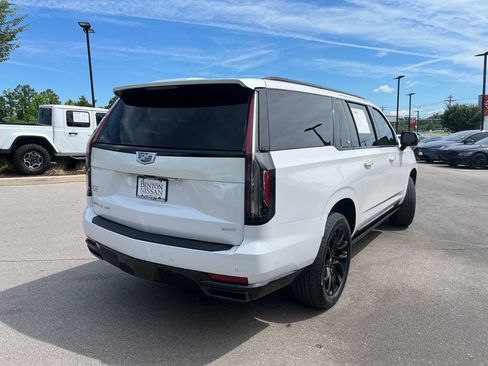 Used 2021 Cadillac Escalade ESV Sport w/ Driver Assist Tech Package AWD/4WD image 7