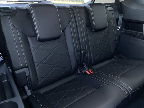 New 2026 Volkswagen Atlas SE image 32