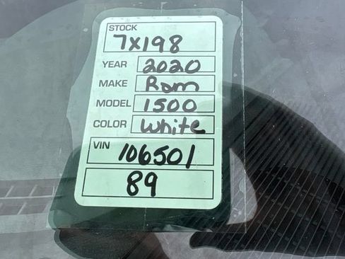 Used 2020 RAM 1500 Classic SLT AWD/4WD image 39