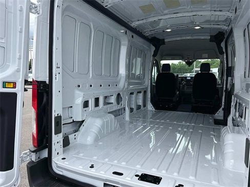 New 2025 Ford Transit 250 148 Medium Roof image 24