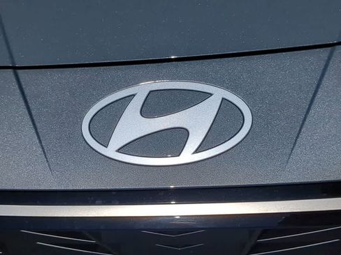 New 2026 Hyundai Elantra Limited FWD image 12