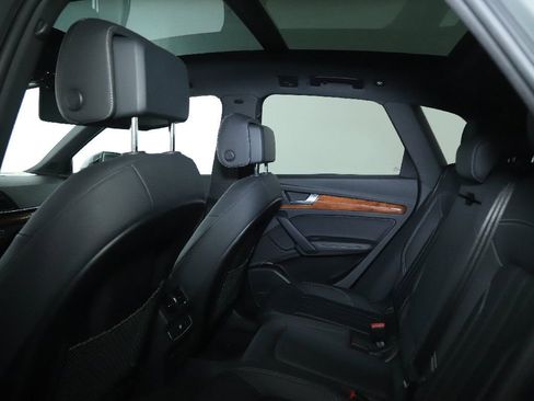 Used 2023 Audi Q5 2.0T Premium Plus AWD/4WD image 15
