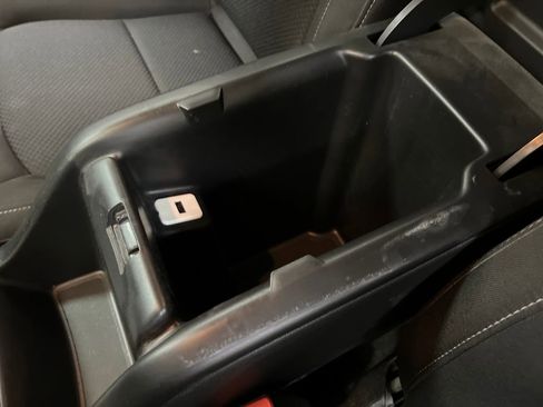 Used 2016 Chevrolet Colorado LT w/ LT Convenience Package image 10