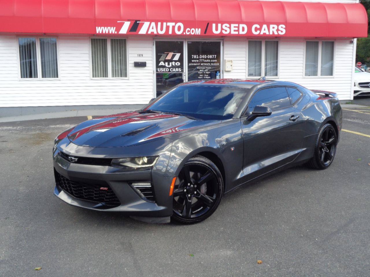 Used 2018 Chevrolet Camaro SS RWD image 1