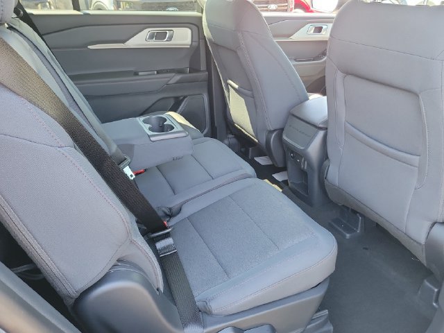 Used 2026 Ford Explorer Active RWD image 17