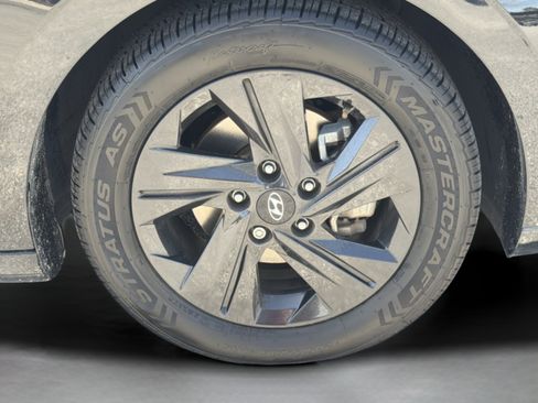 Used 2021 Hyundai Elantra SEL w/ Convenience Package FWD image 29