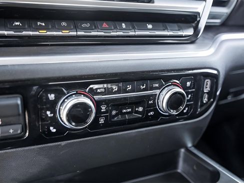 Certified 2022 GMC Sierra 1500 SLT image 21