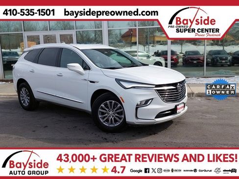 Used 2024 Buick Enclave Premium image 1