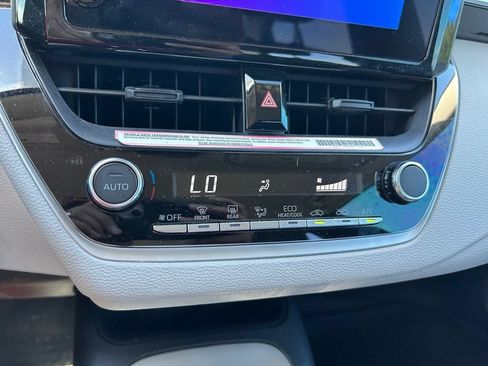 Used 2024 Toyota Corolla LE FWD image 26