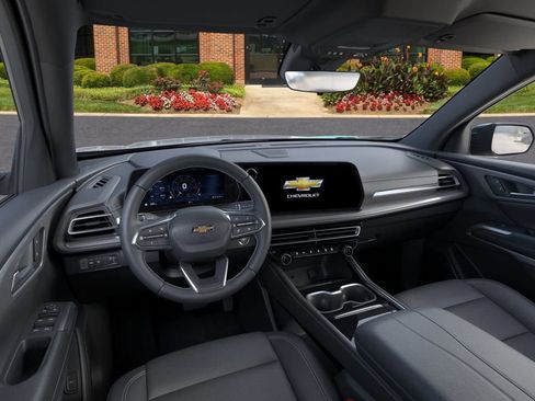 New 2026 Chevrolet Traverse LT image 15