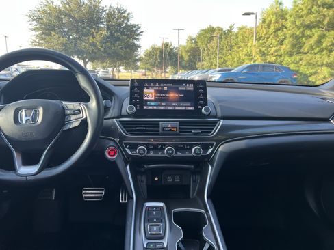 Used 2021 Honda Accord Sport image 26