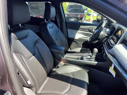 New 2024 Jeep Compass Latitude w/ Sun and Sound Group image 23