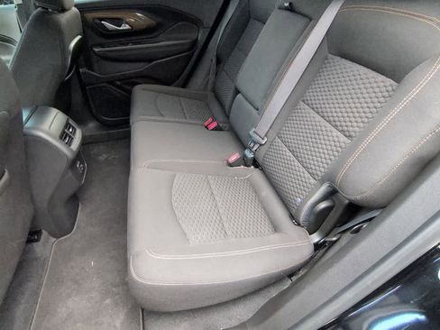 Used 2021 GMC Terrain SLE w/ Driver Convenience Package image 19