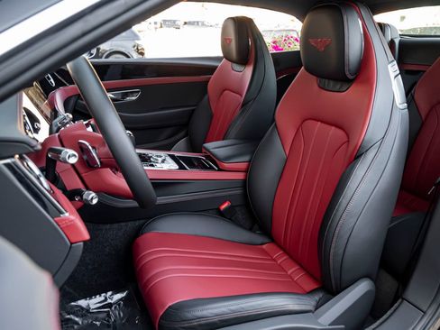 Certified 2023 Bentley Continental GT V8 AWD/4WD image 18