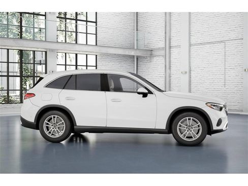 New 2025 Mercedes-Benz GLC 300 4MATIC image 15