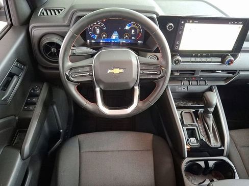 Used 2025 Chevrolet Colorado W/T w/ WT Convenience Package II RWD image 11