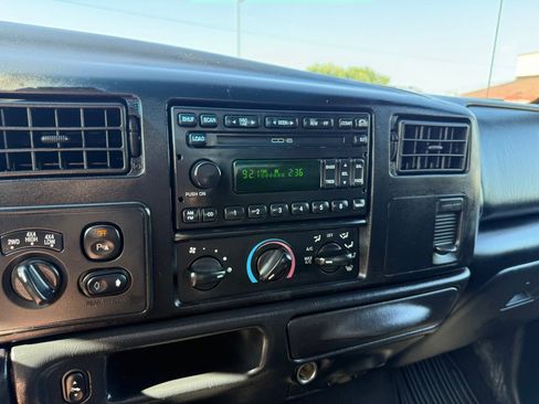 Used 2004 Ford F250 Lariat AWD/4WD image 32