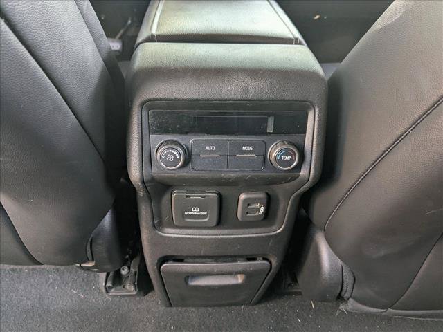 Used 2019 GMC Acadia SLT FWD image 17