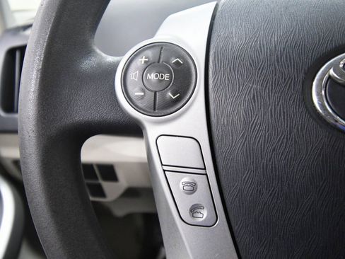 Used 2014 Toyota Prius Two image 16