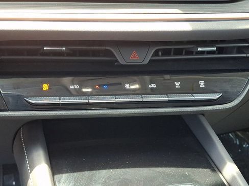 Used 2025 Buick Envision Sport Touring AWD/4WD image 15