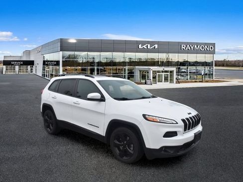 Used 2018 Jeep Cherokee Limited w/ High Altitude Package FWD image 1