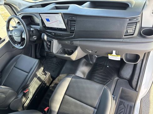 New 2026 Ford Transit 250 148 Medium Roof w/ Load Area Protection Package image 29