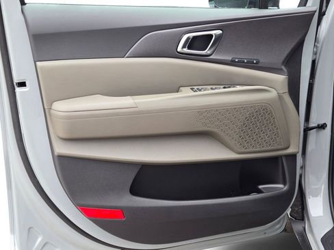 New 2026 Kia Carnival EX image 15