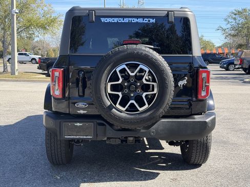 Used 2024 Ford Bronco Outer Banks image 4