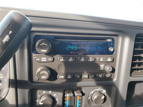 Used 2007 Chevrolet Silverado 1500 LT w/ Extended Cab Value Package image 17