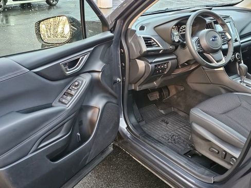 Used 2024 Subaru Forester Premium image 23