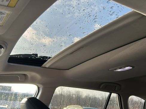 Certified 2025 Subaru Outback Limited XT image 22