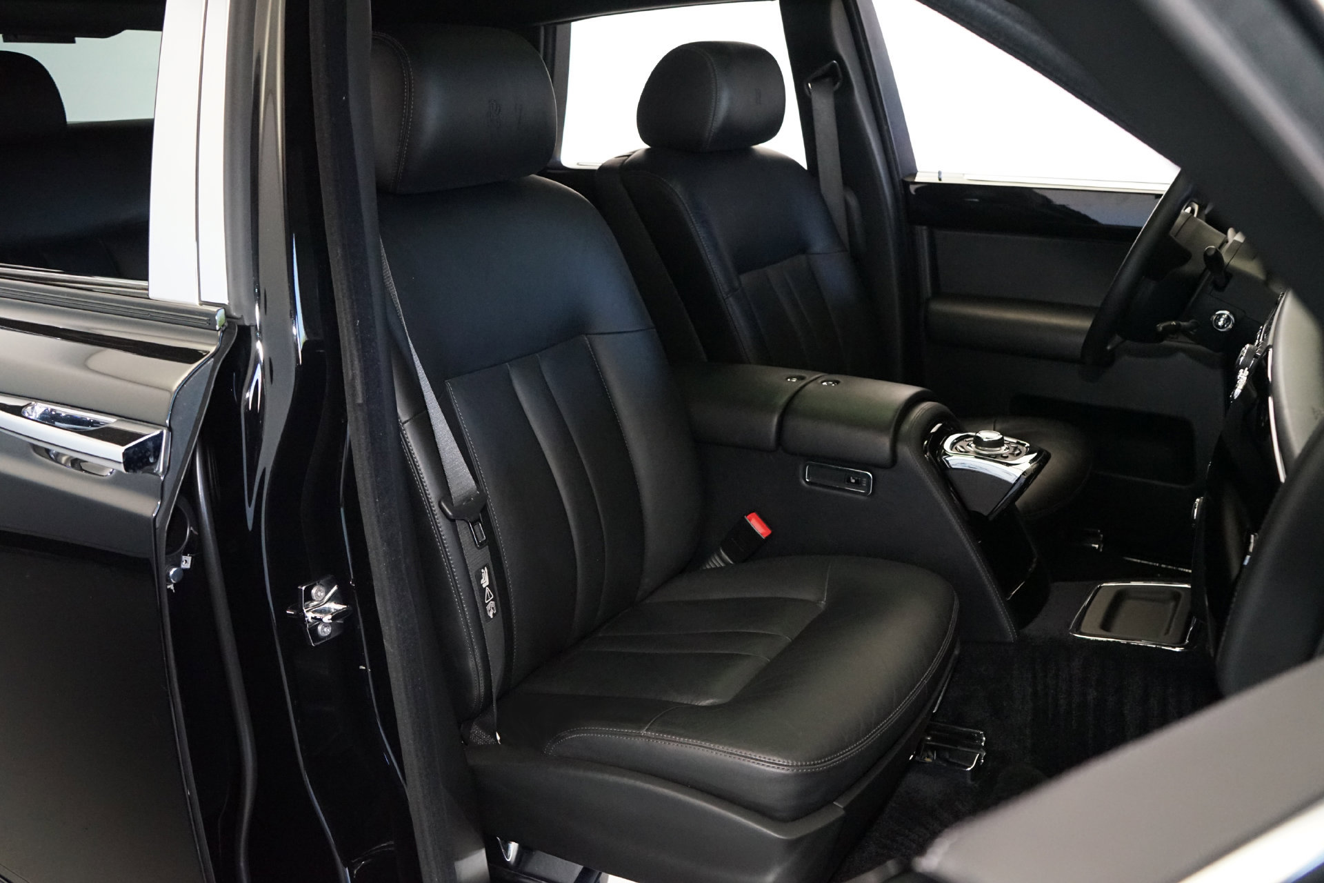 Used 2013 Rolls-Royce Phantom Sedan RWD image 11