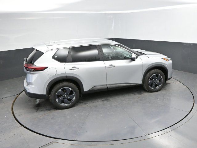 Used 2024 Nissan Rogue SV FWD image 36