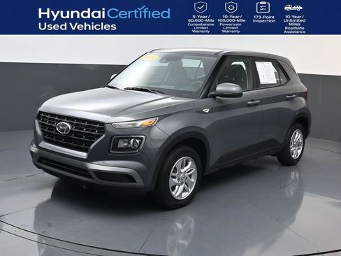 Certified 2026 Hyundai Venue SE FWD image 1