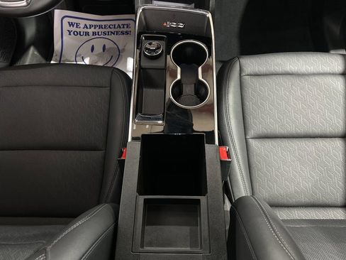 Used 2026 Chevrolet Equinox LT w/ Convenience Package II image 35