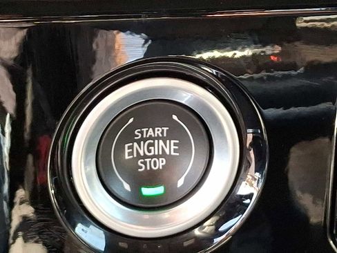 Used 2022 Chevrolet Silverado 1500 RST image 25