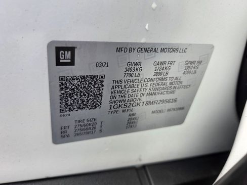 Certified 2021 GMC Yukon XL SLT w/ SLT Premium Package AWD/4WD image 22