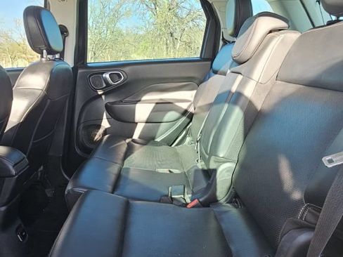 Used 2018 FIAT 500L Lounge FWD image 7