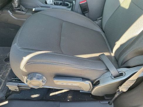 Used 2023 Jeep Wrangler Sport S image 7