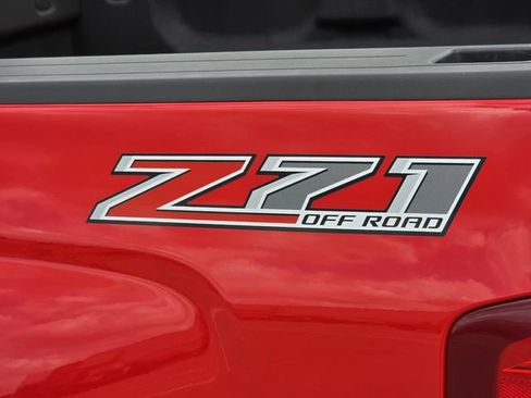 Used 2016 Chevrolet Silverado 1500 LTZ Z71 w/ LTZ Plus Package AWD/4WD image 8
