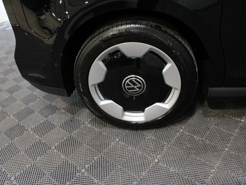 New 2025 Volkswagen ID. Buzz Pro S image 25